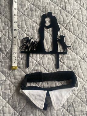 Black acrylic Wedding Cake Topper - Silhouette Couple with Dog